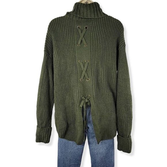 American Rag Green Turtle Neck with lace detail on back M - Picture 2 of 2